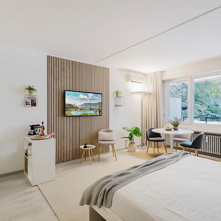 Luganersee, Pool, Strand, Parkplatz, Suite 204 비소네 외부 사진