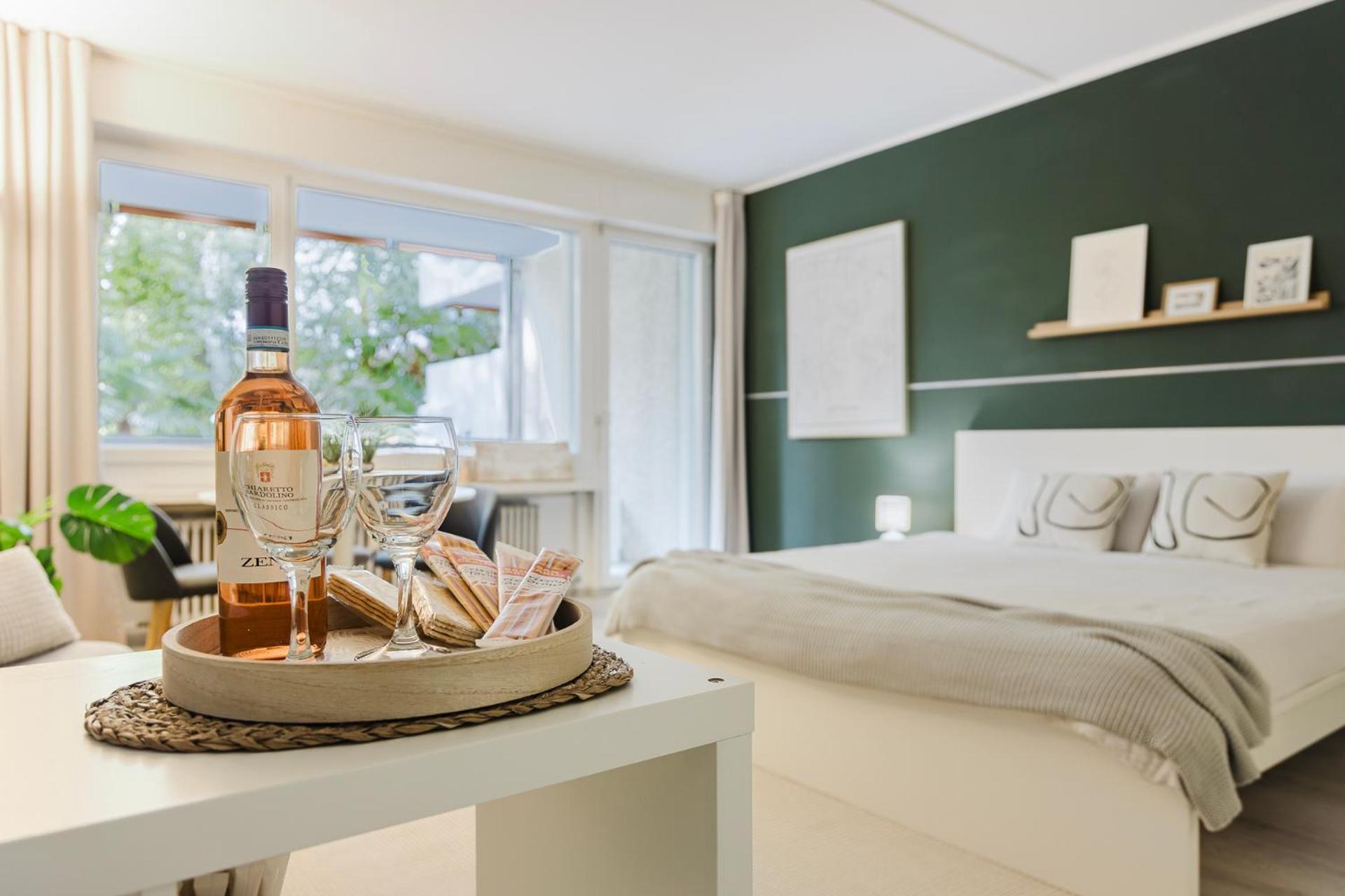 Luganersee, Pool, Strand, Parkplatz, Suite 204 비소네 외부 사진