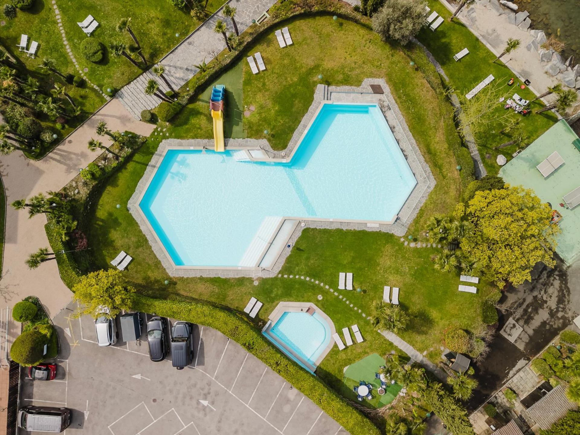 Luganersee, Pool, Strand, Parkplatz, Suite 204 비소네 외부 사진